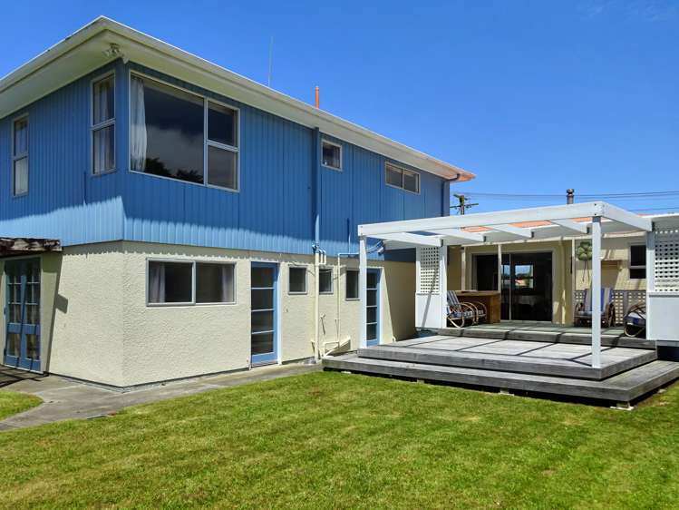 7 Hennessy Street West Foxton Beach_4