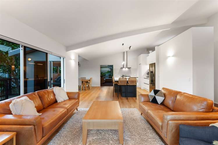 10 Baulcomb Parade Windsor Park_5