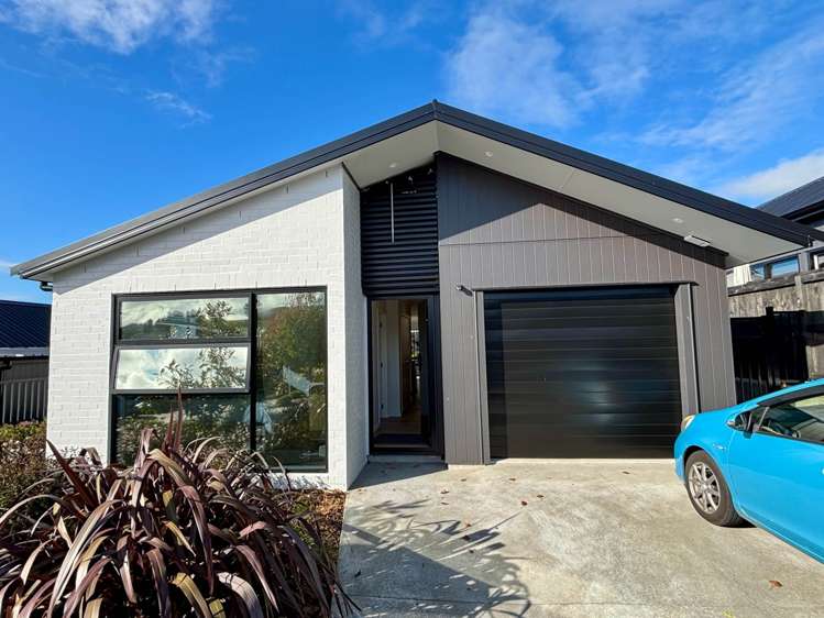 4 Whero Way Orewa_0