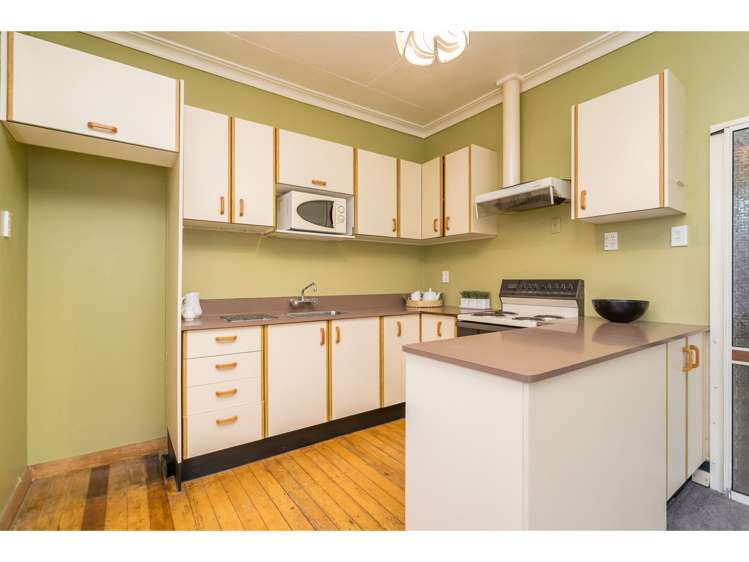 117 Riselaw Road Calton Hill_21