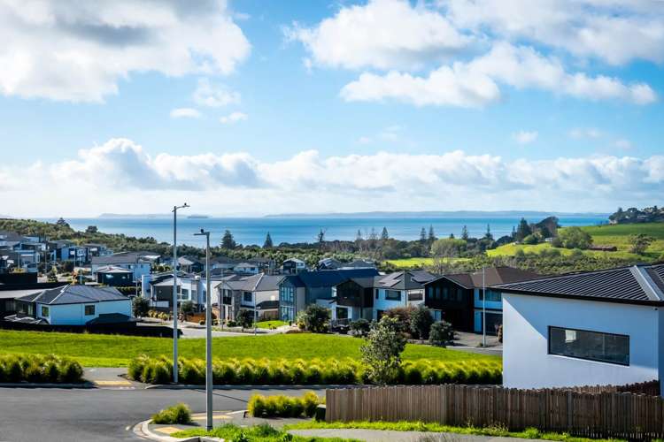 6 Pakirikiri Street Long Bay_13