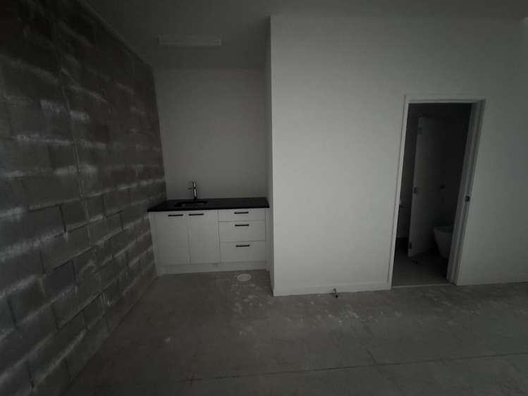 6/4 Spring Garden Avenue Westgate_15