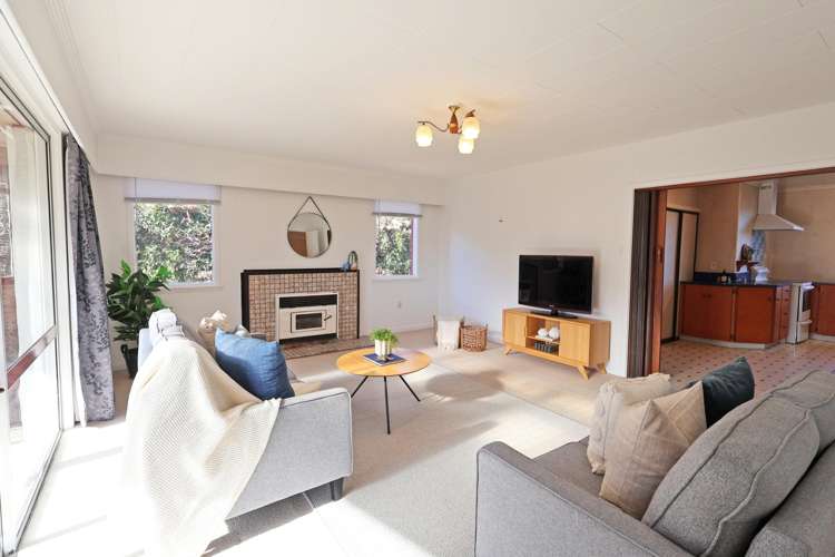 242 Dunns Road_0
