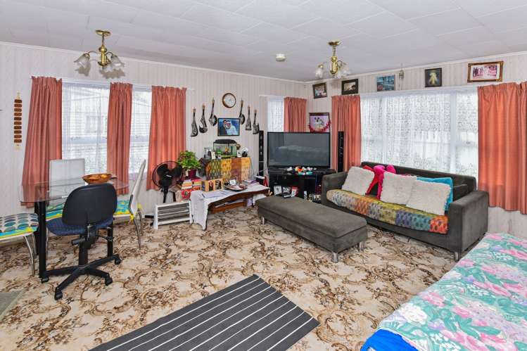 12 Michelle Place Mangere_17