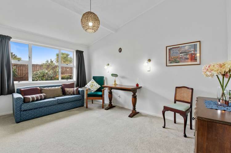 8 Carlton Street Glenholme_12