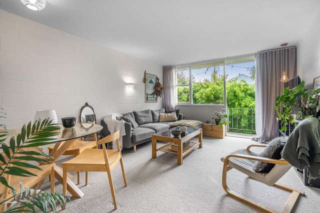 Tidy 1 Bed! - Heart of Mt Eden! Short term
