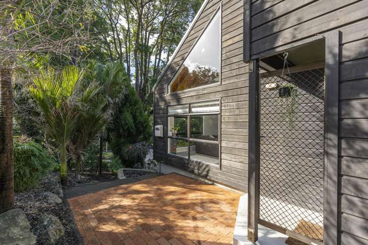 10 Rurumoki Street Regent_24