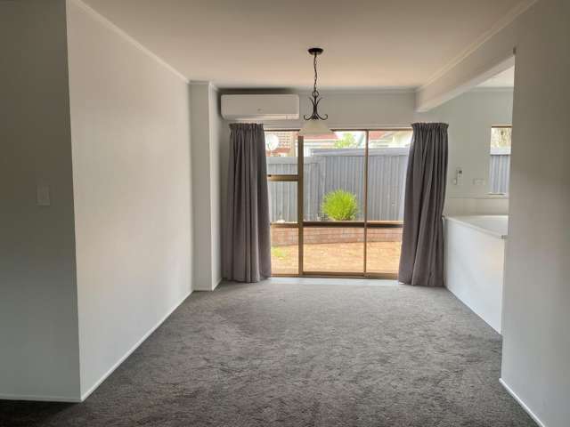 2/8 Wood Street Papakura_3