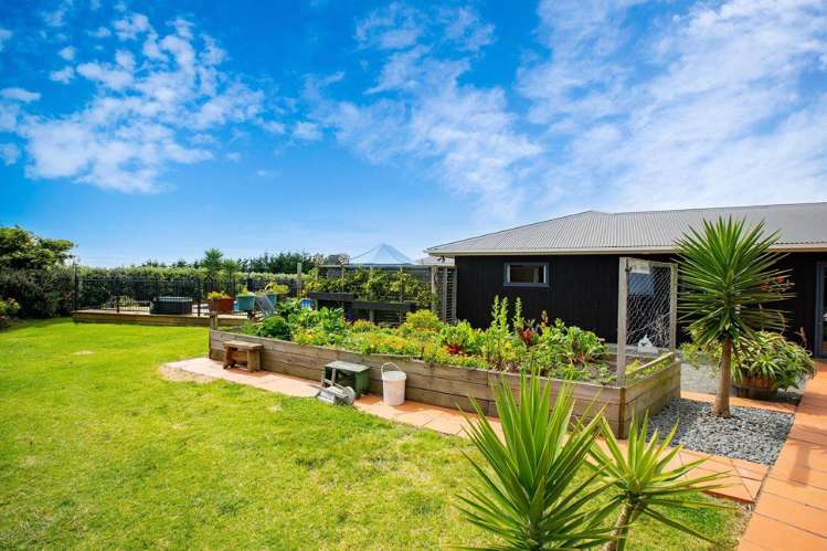 171 Derham Road Te Horo_17