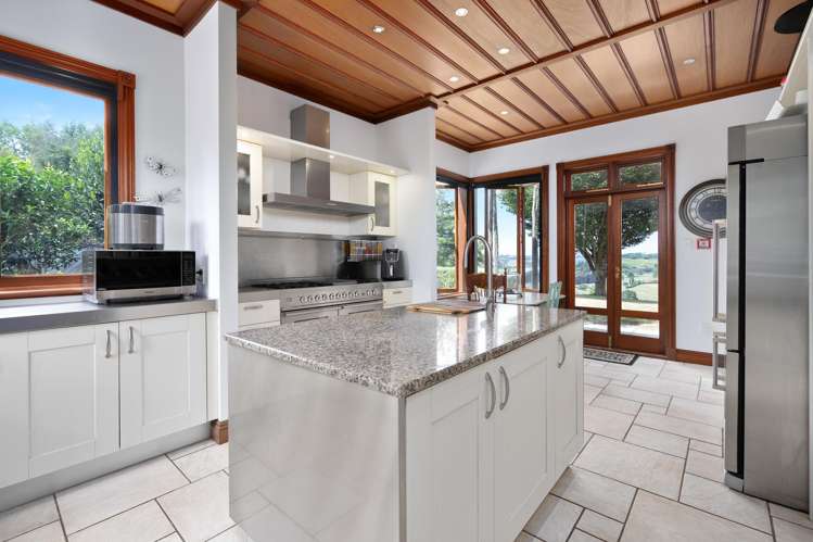 1829F Cambridge Road Karapiro_10