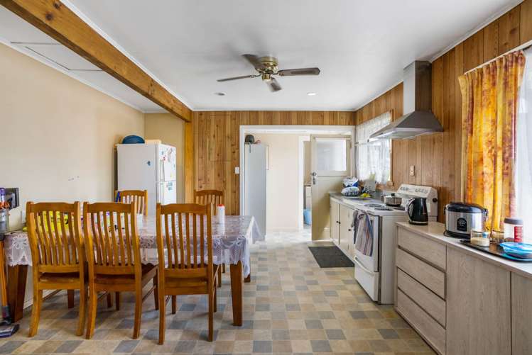 5 Nola Crescent Otara_14