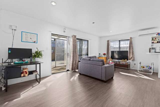 11 Lincoln Road Manurewa East_2