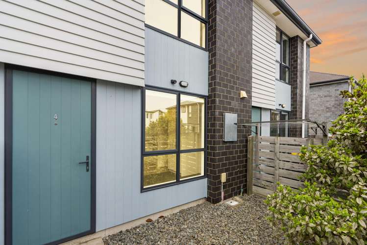 4/14 Buffon Street Waltham_12