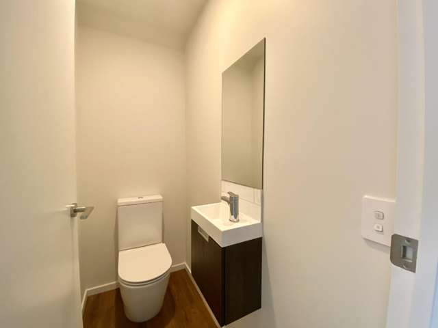 2/94 Cobham Street 10222_4