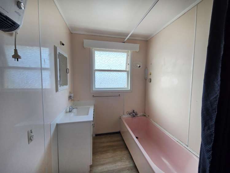 78 Woolfield Road 10695_11