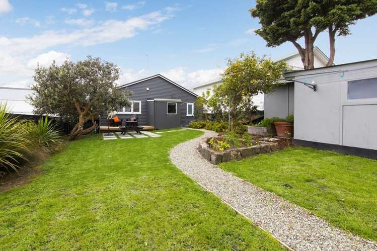 3 Karaka Street Helensville_16