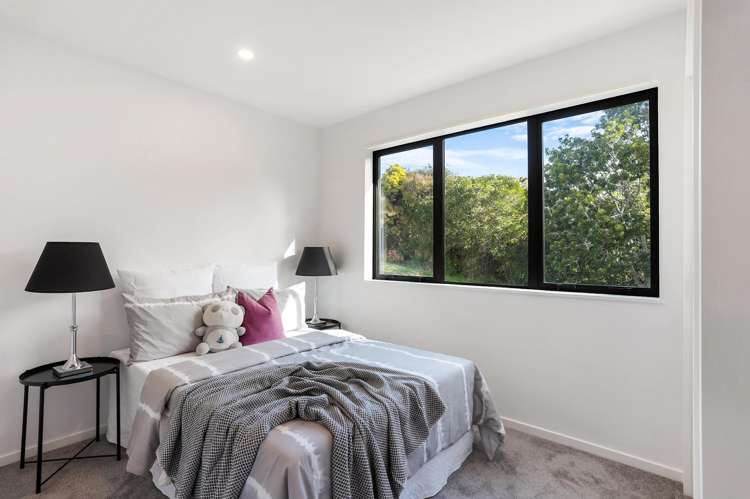 4&6/14 Eastglen Road Glen Eden_11