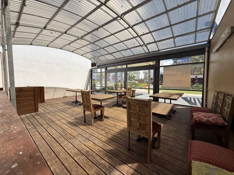 81 The Strand Tauranga_2