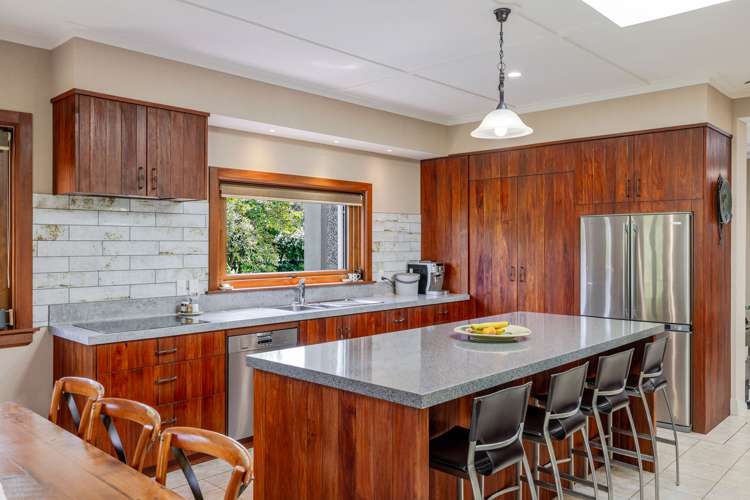 170 Fitzherbert East Road Aokautere_12