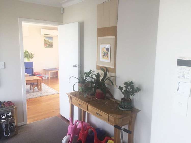 128 Edgewater Drive Pakuranga_1