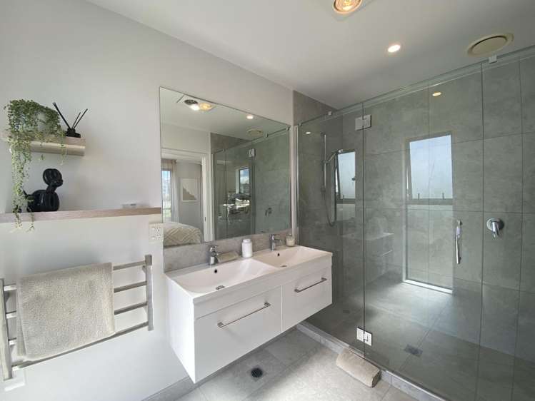 51 Bonair Crescent Millwater_14