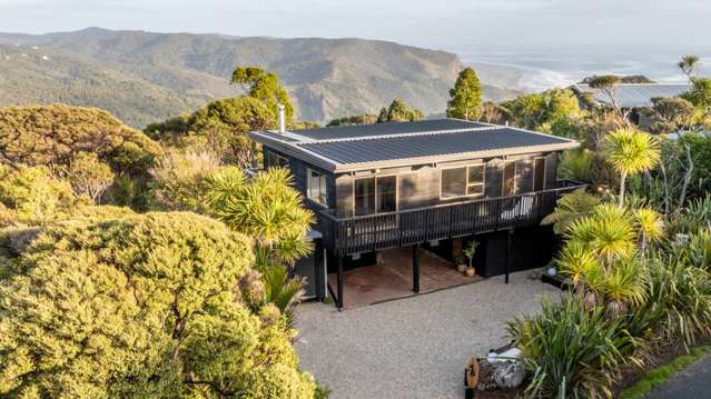 56 Te Ahuahu Road Piha_2