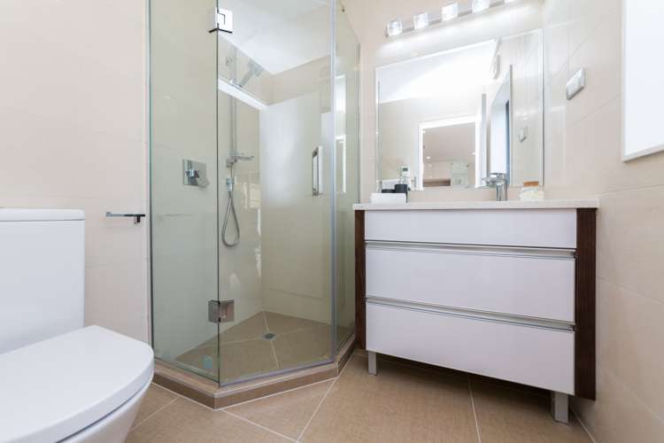 1018c New North Road Mount Albert_17