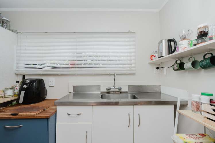 17 Kentucky Crescent Nawton_13