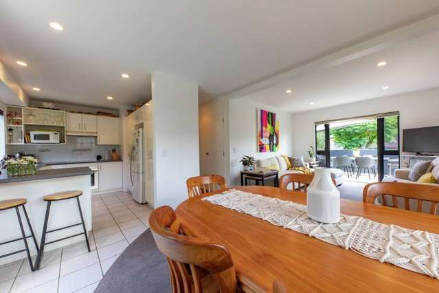 27 De Val Drive Titirangi_4