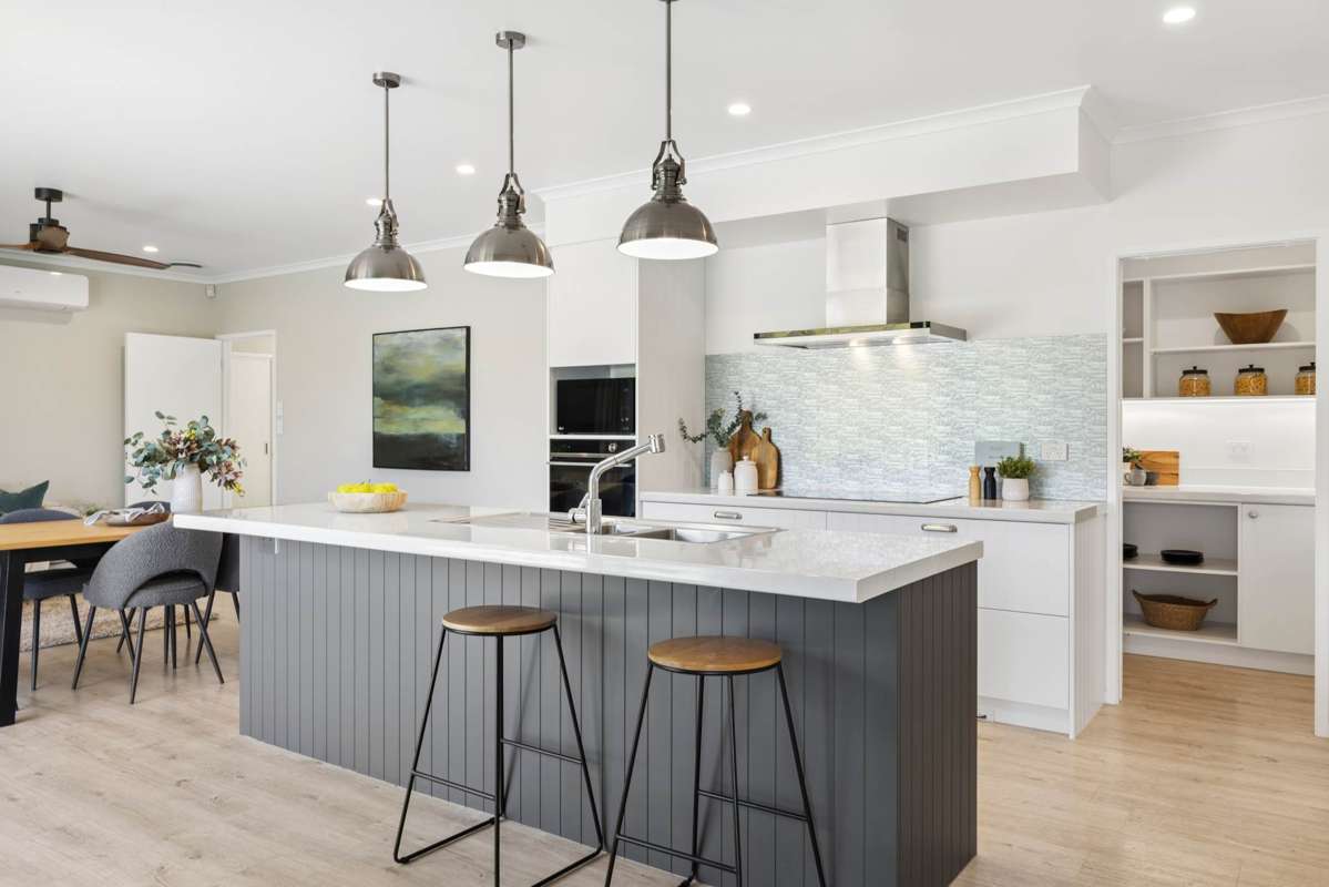 123 Huia Road_2