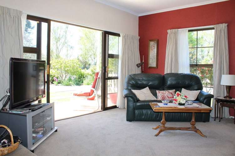 221 Middle Road Allenton_2