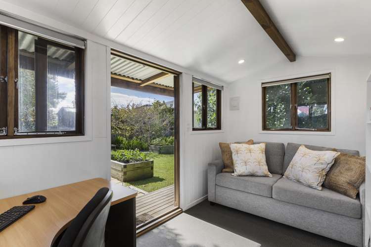 12 Niccol Avenue Narrow Neck_14