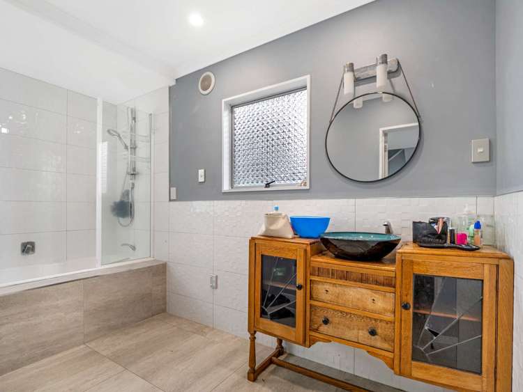 1219 Papamoa Beach Road Papamoa_19