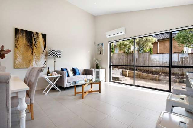 32 Leburn Crescent Flat Bush_3