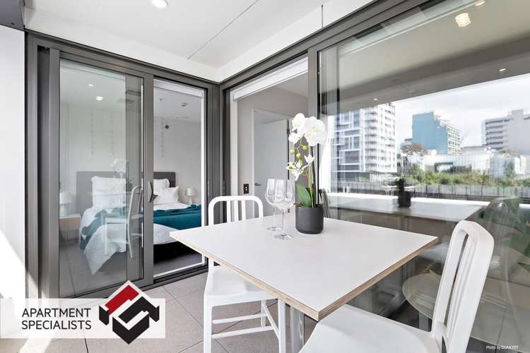 5 Howe Street_5