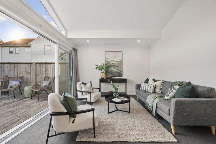 3/6 The Parade Island Bay_5