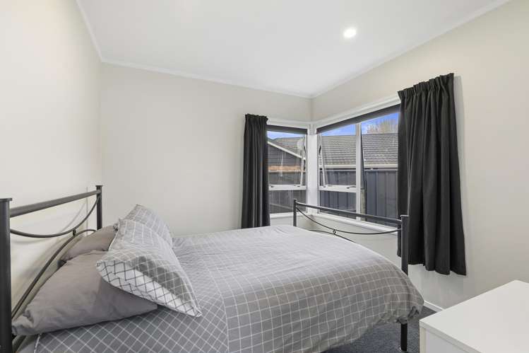 17 Memphis Grove Totara Park_12