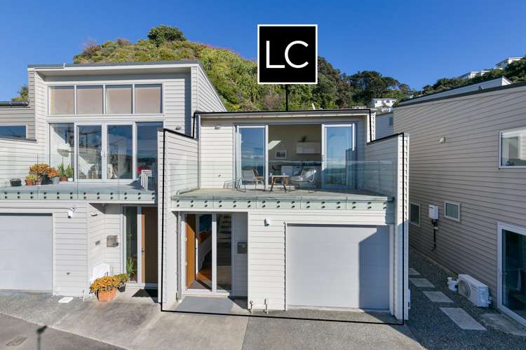 352 Queens Drive Lyall Bay_25