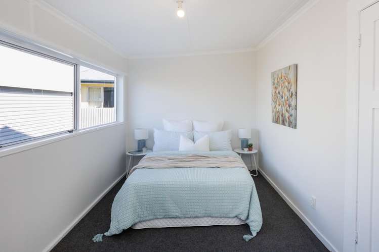 33 McGiffert Street Palmerston North_5