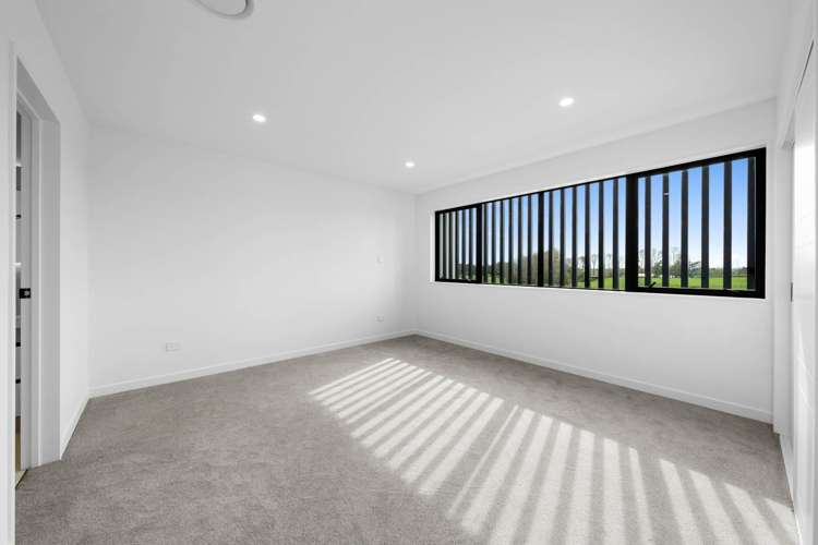 2 Murray Grey Lane Karaka_16