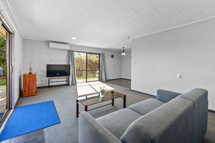 9b Lyn Grove Papamoa_7