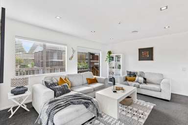 1/17 Glamorgan Drive_1