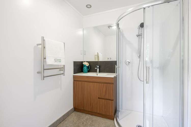 175 Portage Road New Lynn_17