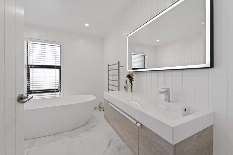 12 Kahikatea Drive Kinloch_19