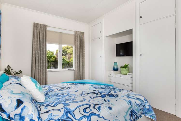 2 Riverbend Road Onekawa_11