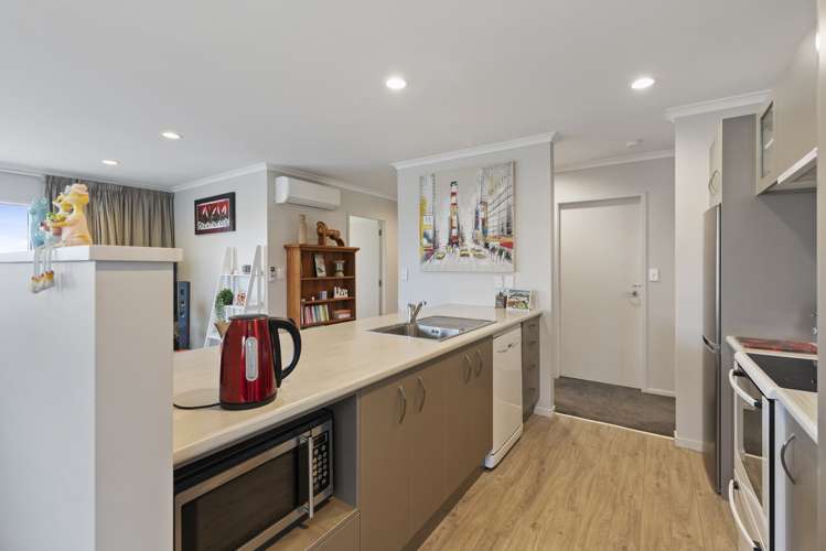 91/18 Mako Mako Road Levin_5