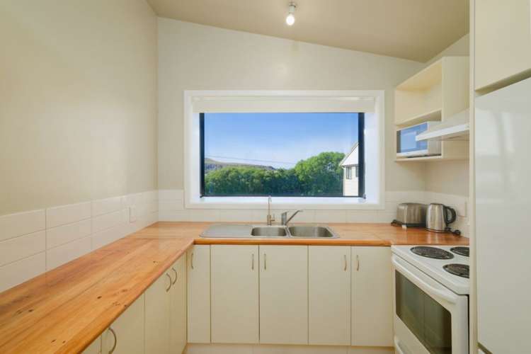 2/1 Weka Road South Bay_9