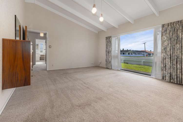 556 Queen Street East Levin_3