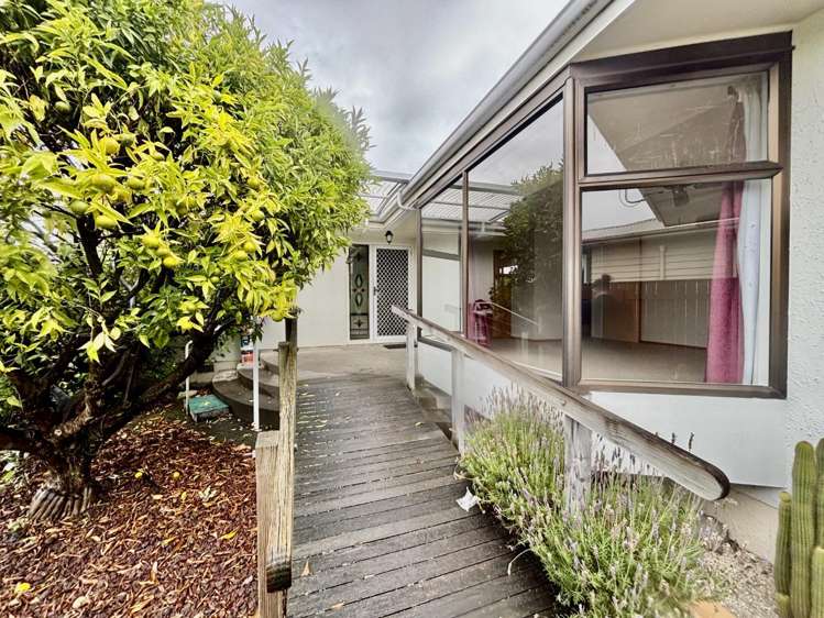 3 Surrey Street Taradale_12