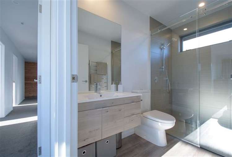 68 Myles Way Lower Shotover_17